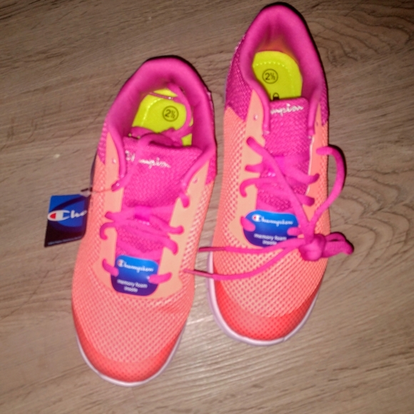 Champion Other - NWOB Champion Sneakers Sz. 2.5